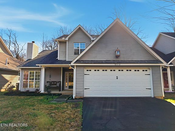 2nd image of 8310 Longcreek Ln