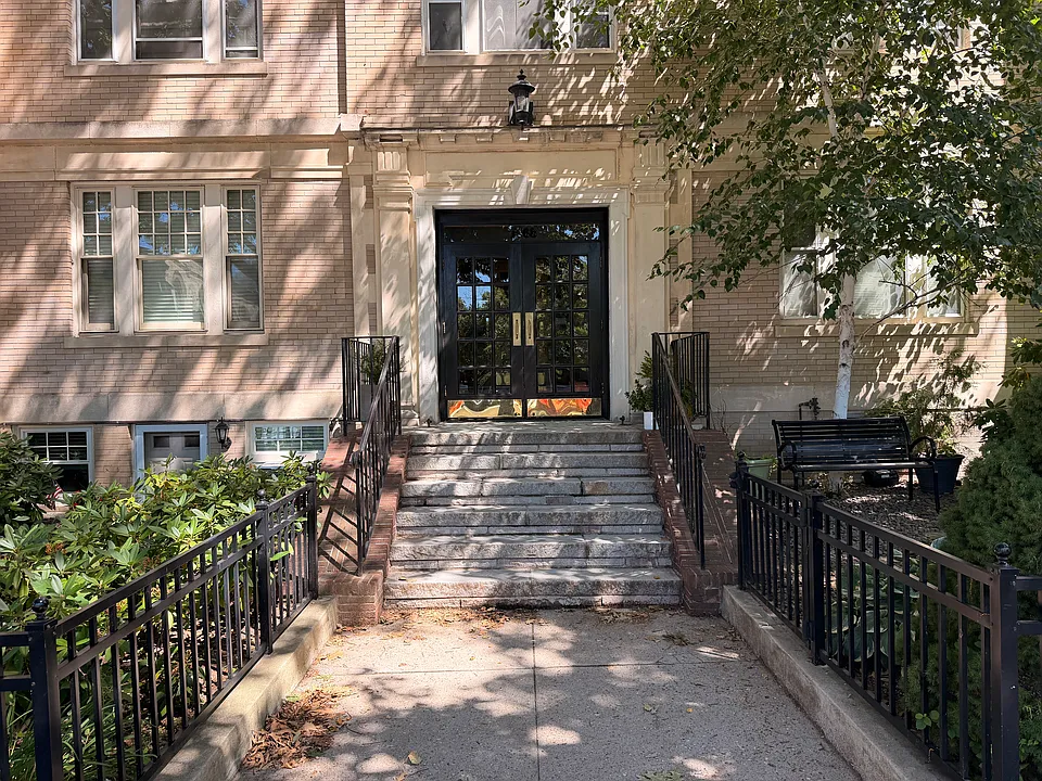 1768 Beacon St #4