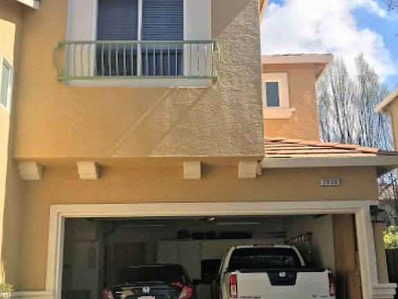 2nd image of 2850 Roseau Way