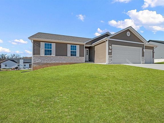 4th image of 60 Brussels Valley Dr