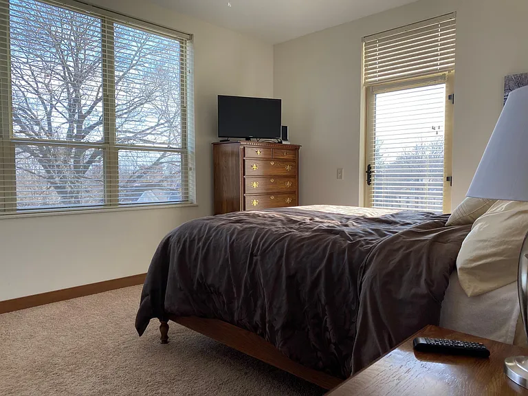 1917 Monroe St #412 — Photo 8