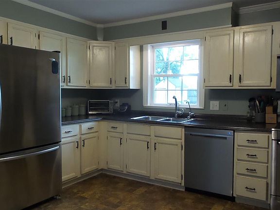 4th image of 1 Spruce St