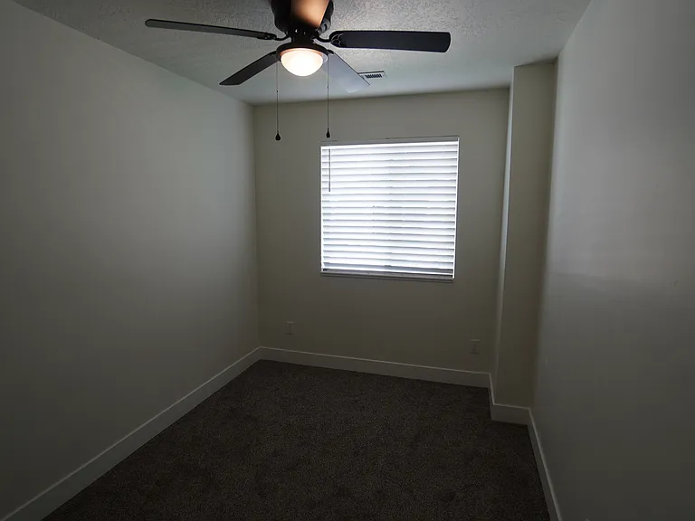 1565 S 150 W — Photo 11