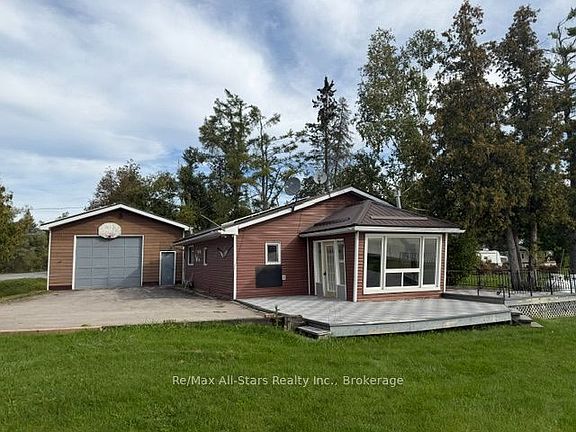 5th image of 18 Bass Lake Rd