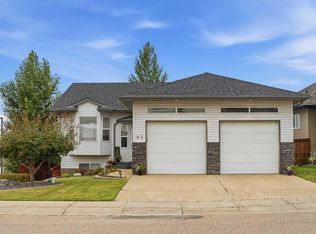 83 Irving Cres, Red Deer, AB T4R 3S3