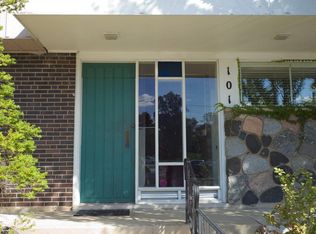 101 Eastern Ave #7, Clarendon Hills, IL 60514