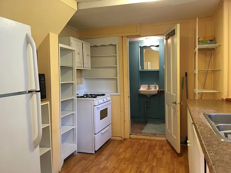 1514 Sunday Ln — Photo 3