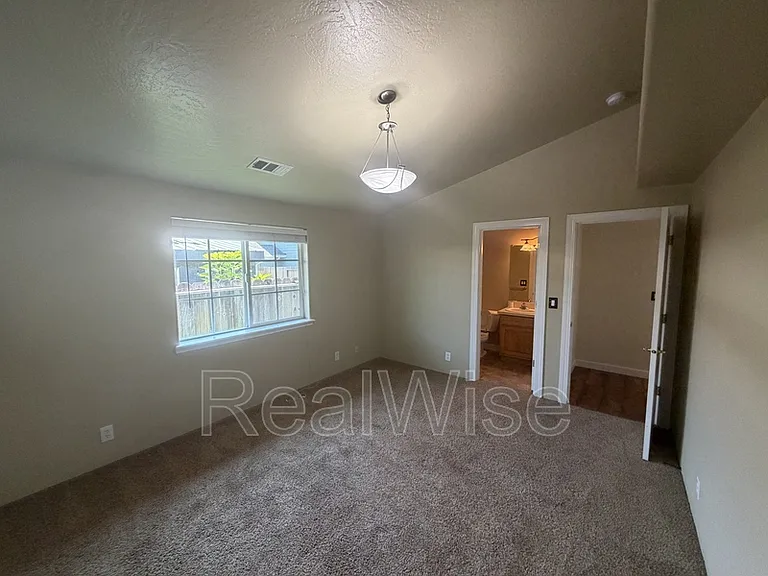 1679 George Tweed Blvd — Photo 13