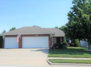 2705 W Garton Rd, Ozark, MO 65721