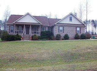 121 Keel Ct, Stokesdale, NC 27357
