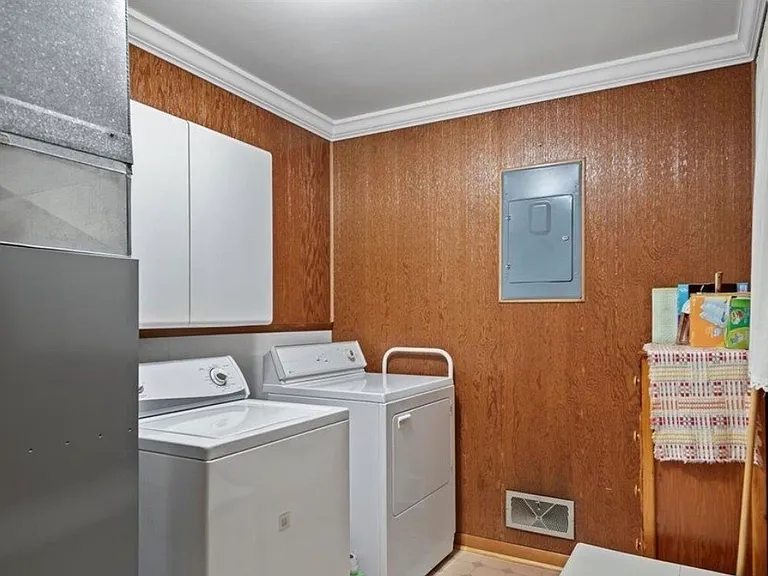 141 Circle Dr — Photo 4