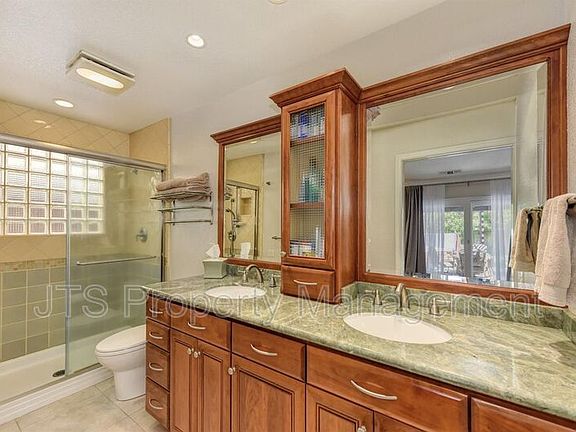 5th image of 5342 Terrace Oak Cir