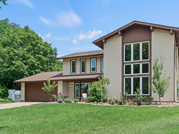 253 Fremont Ct, Bloomingdale, IL 60108