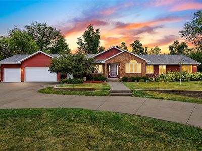 2590 S Park Ridge Rd, Marion, IA, 52302