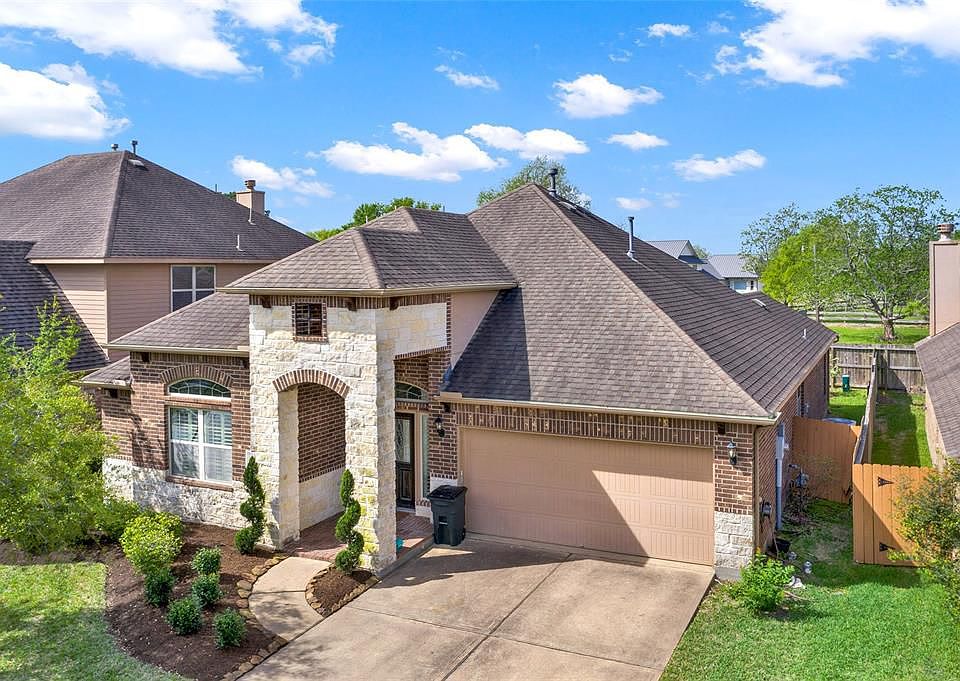 1st image of 963 Ponte Serra Dr