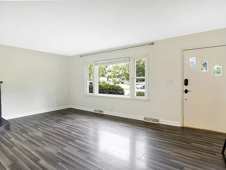 3315 Beech Dr — Photo 9