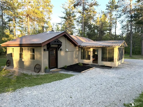 1391 Hill Rd, Lewiston, MI 49756