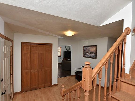 3rd image of 3439 Glenwood Dr