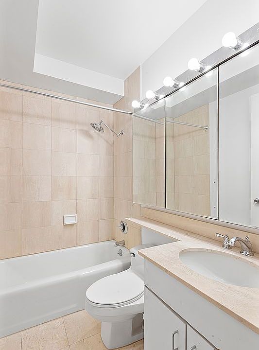 1st image of 215 W 95th St APT 5A