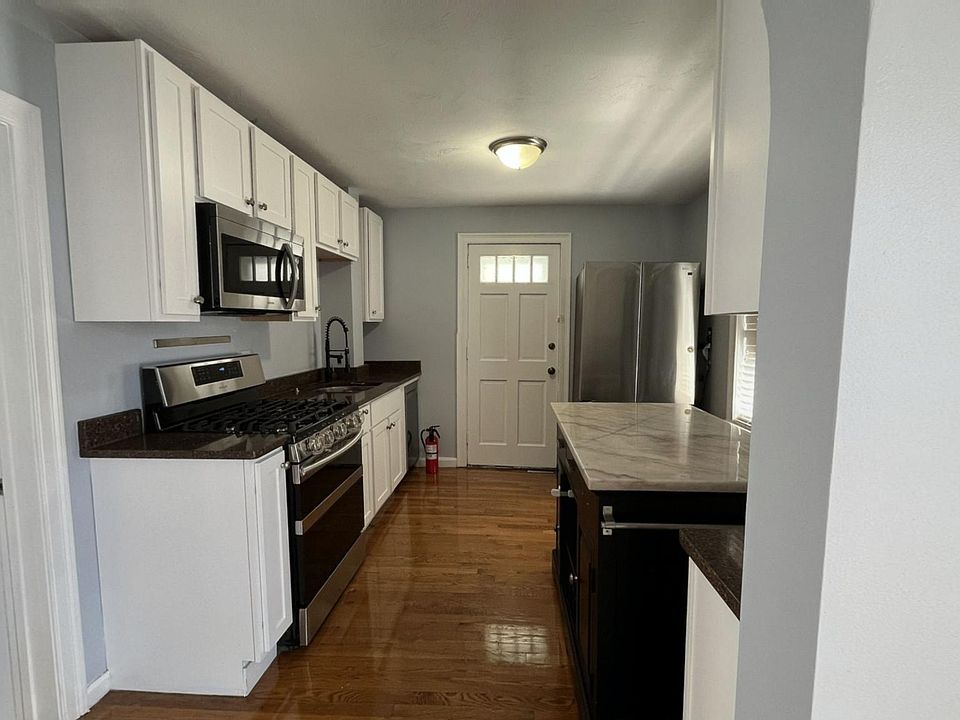 536 Hyde Park Ave Roslindale, MA, 02131 Apartments for Rent Zillow