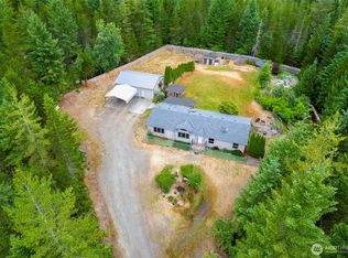 1980 NE Blacksmith Dr, Belfair, WA 98528