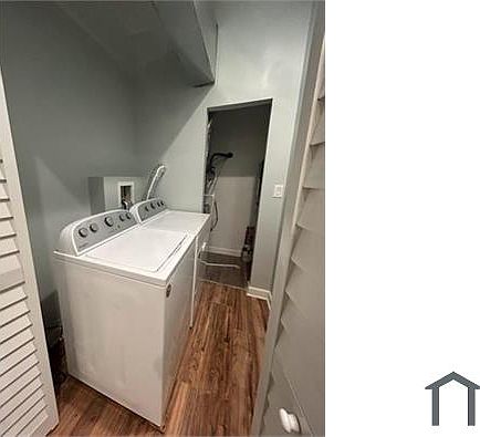 4th image of 4332 S Langley Ave #2