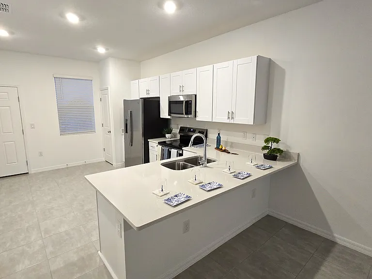 2878 Skyline Loop — Photo 3