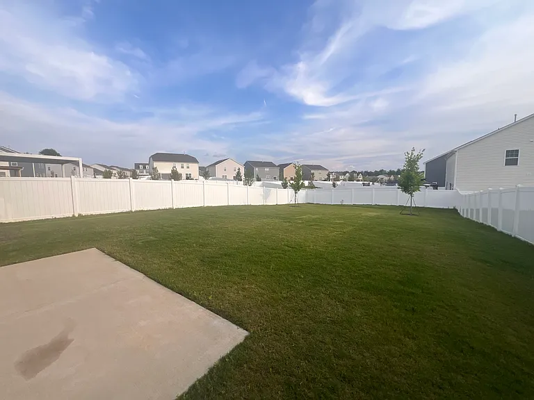 8185 Kennesaw Dr — Photo 30