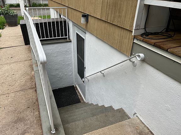3rd image of 40 Clunie Ave #Basement