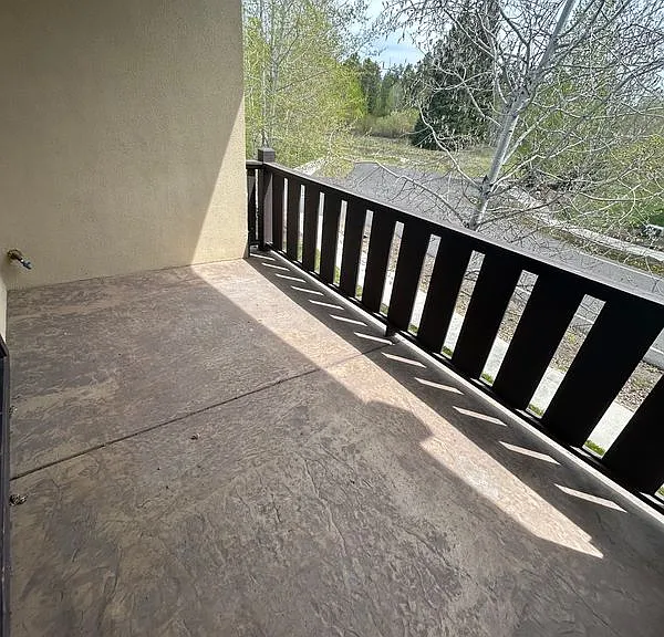 1524 Roosevelt Ave — Photo 32