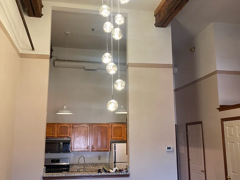 544 S Front St #314 — Photo 4