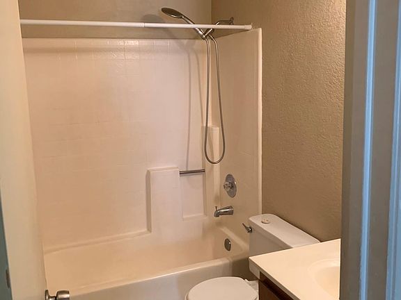 4th image of 3638 Hallelujah Ct APT 4