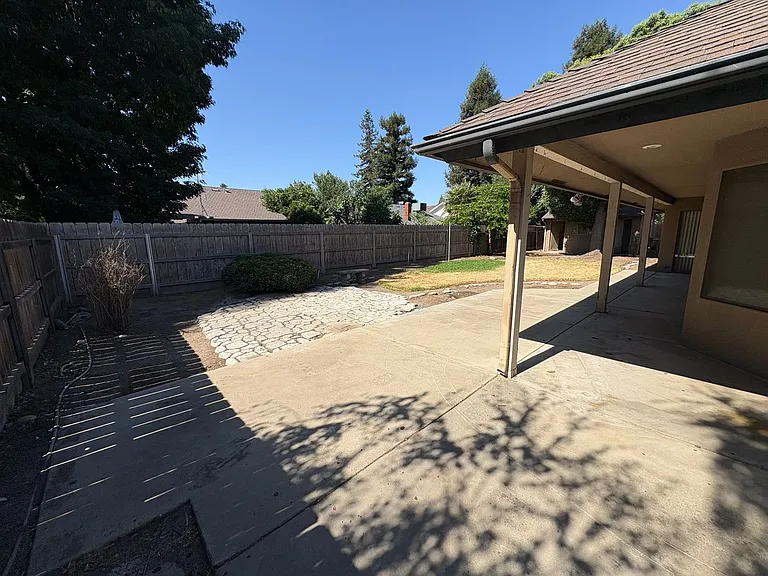 605 E Babcock Ave — Photo 38