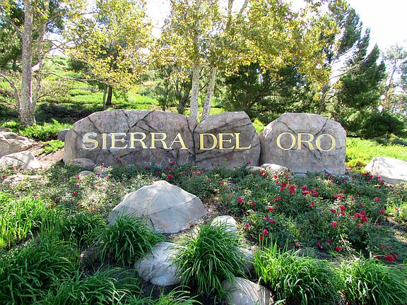 This home located in the DES