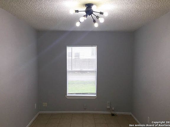 4th image of 315 SPOFFORD AVE