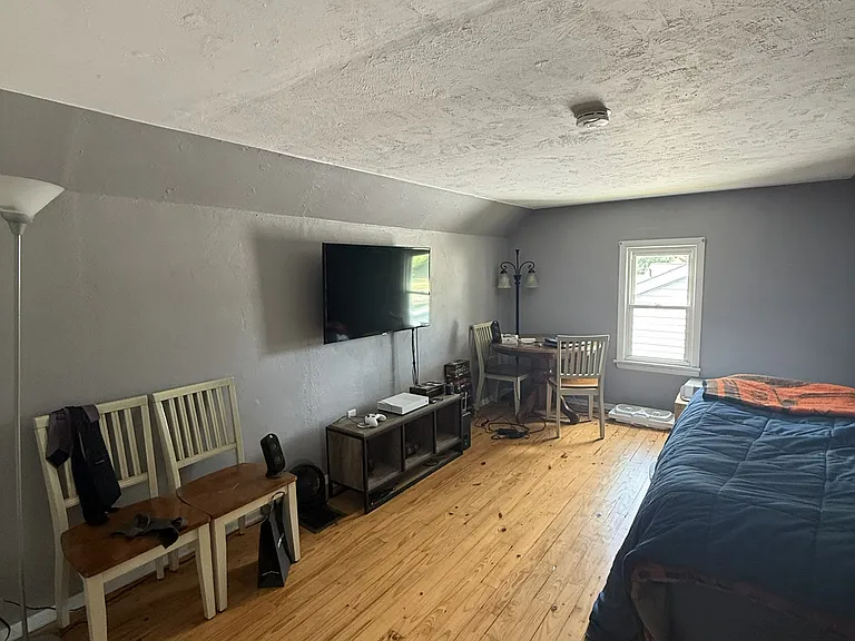 659 Longfellow Dr — Photo 10