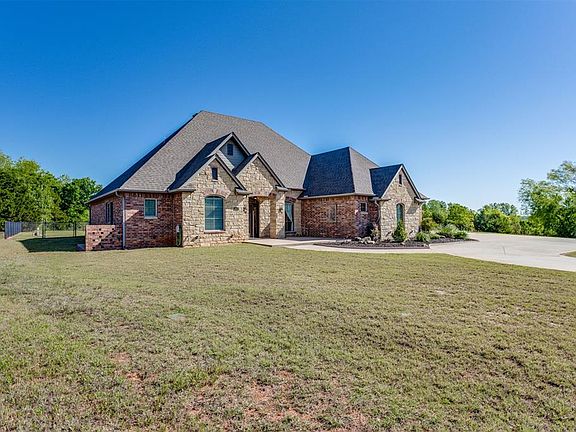 5th image of 33410 Pecan Grove Rd