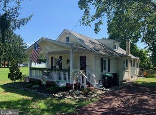 325 Lakedale Rd, Berlin, NJ 08009