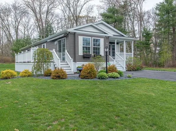 148 Linsay Dr, Raynham, MA 02767