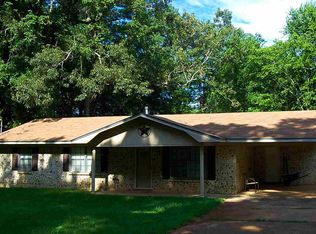 209 N Bradfield Rd, Daingerfield, TX 75638