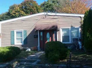 3438 Post Rd, Warwick, RI 02886