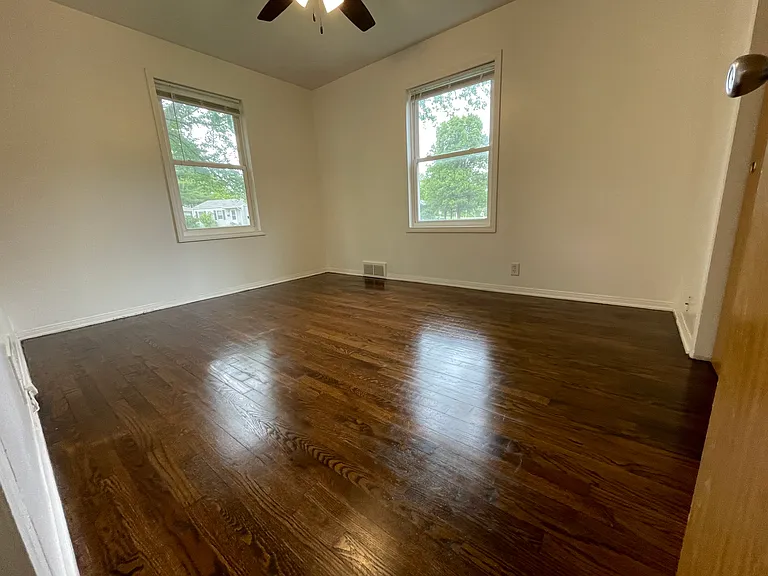 1020 Cole Creek Dr — Photo 7