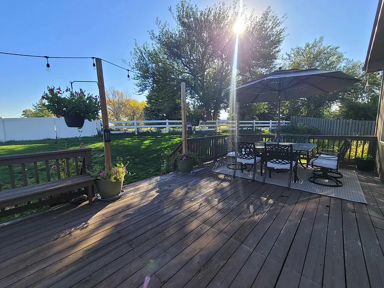 18610 L Cir — Photo 18