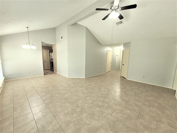living room2_08122021