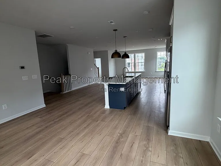 227 Brattice Dr — Photo 14