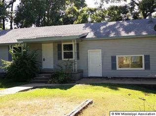 1923 Gwynn Rd, Nesbit, MS 38651