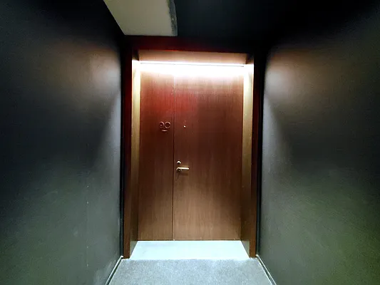 Sold by Coldwell Banker Warburg | media 7