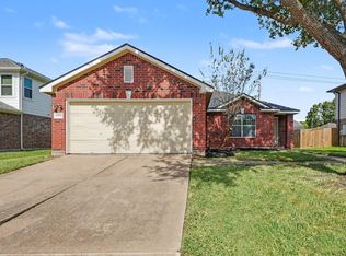 4750 Quiet Canyon Dr, Friendswood, TX 77546