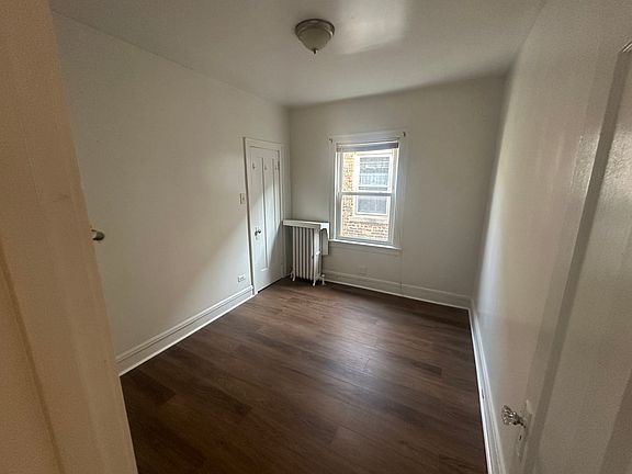 3rd image of 1506 N Mayfield Ave