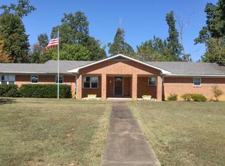 1101 Oak Grove Rd, Madisonville, TN 37354
